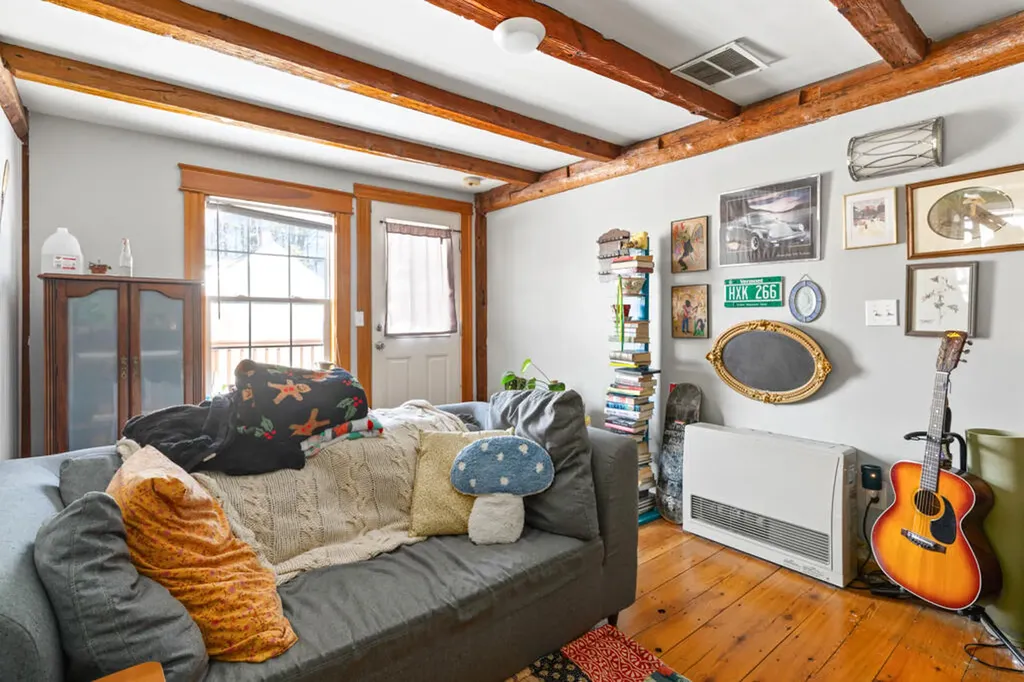 389 Gray Road Windham ME 04062