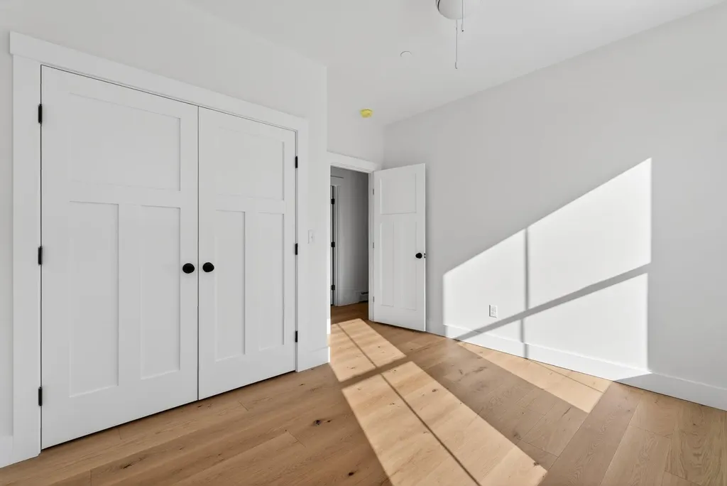 10 Aerie Drive Gray ME 04039