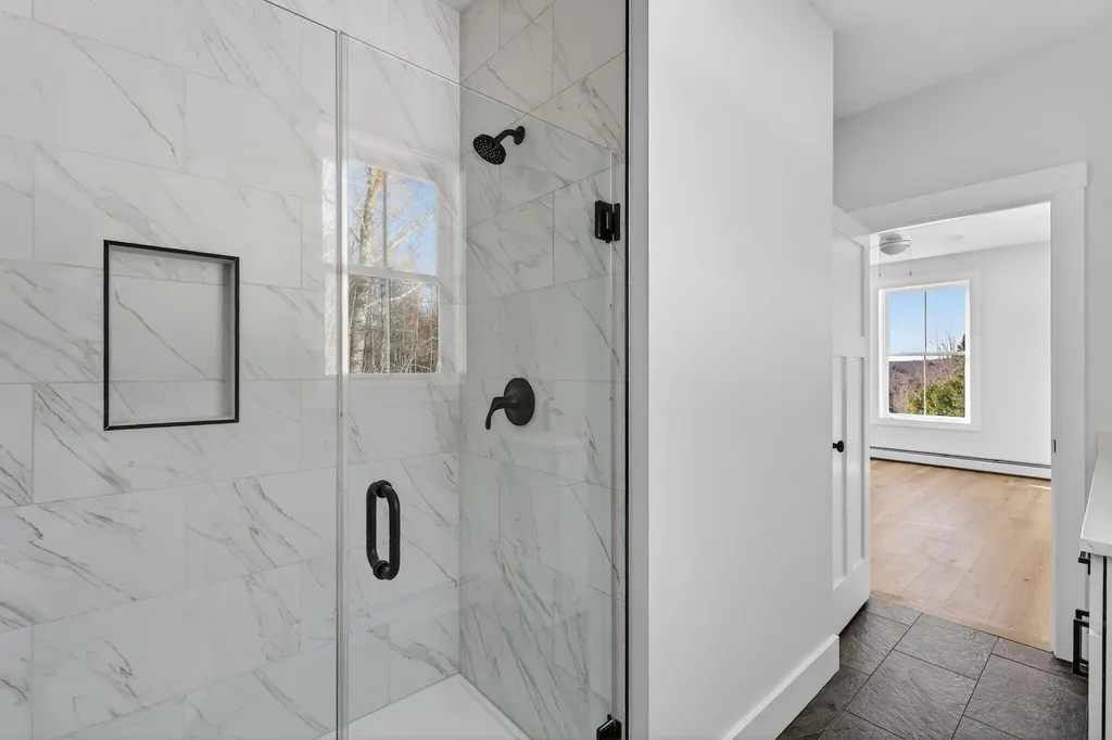 10 Aerie Drive Gray ME 04039