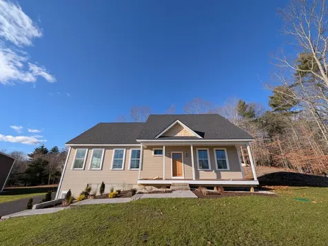 10 Aerie Drive Gray ME 04039