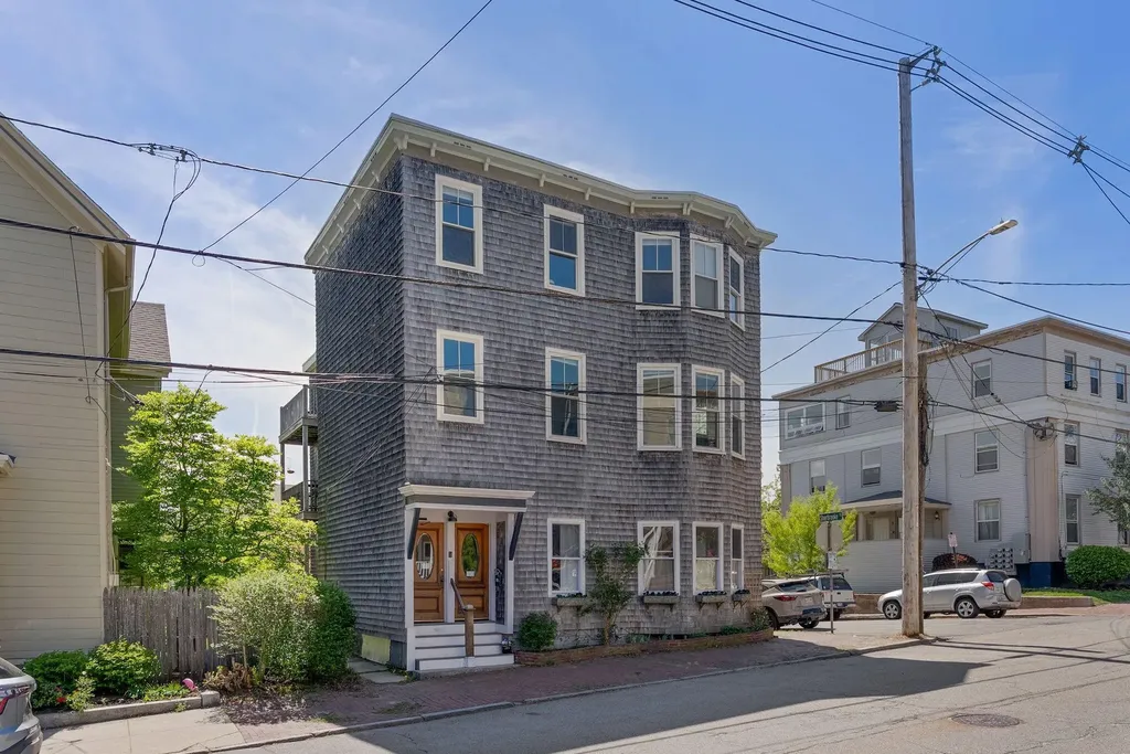 62 St Lawrence Street Portland ME 04101