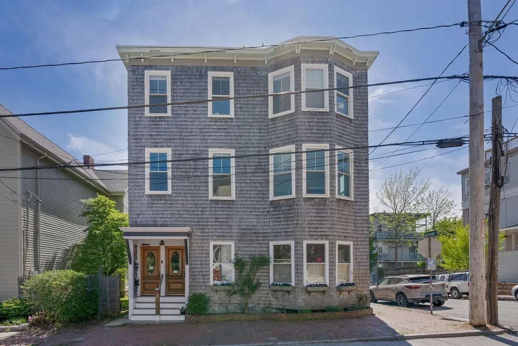 62 St Lawrence Street Portland ME 04101