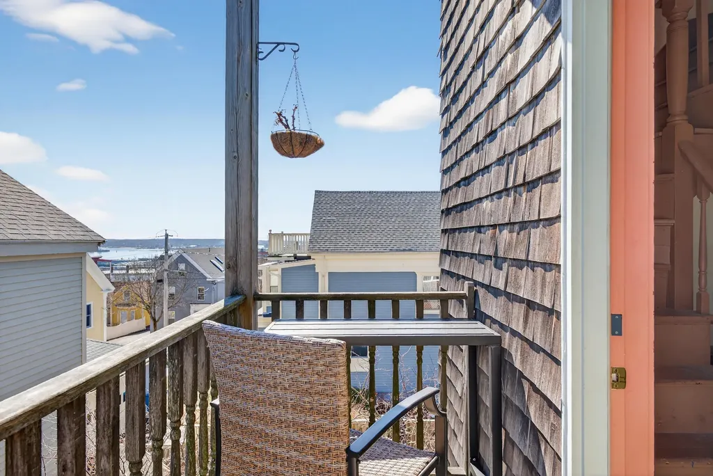 62 St Lawrence Street Portland ME 04101