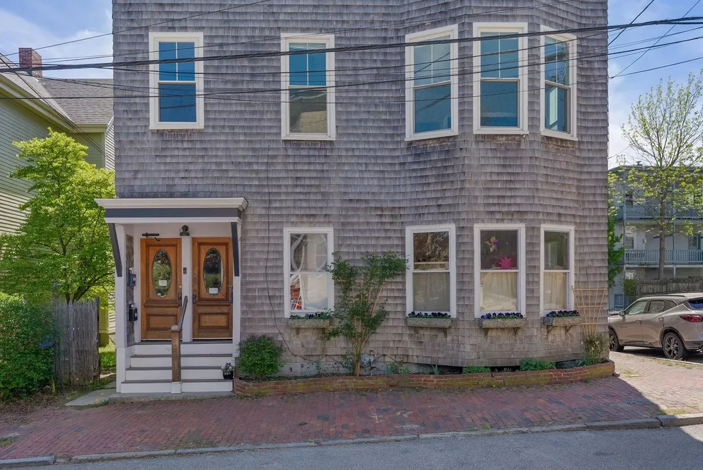 62 St Lawrence Street Portland ME 04101