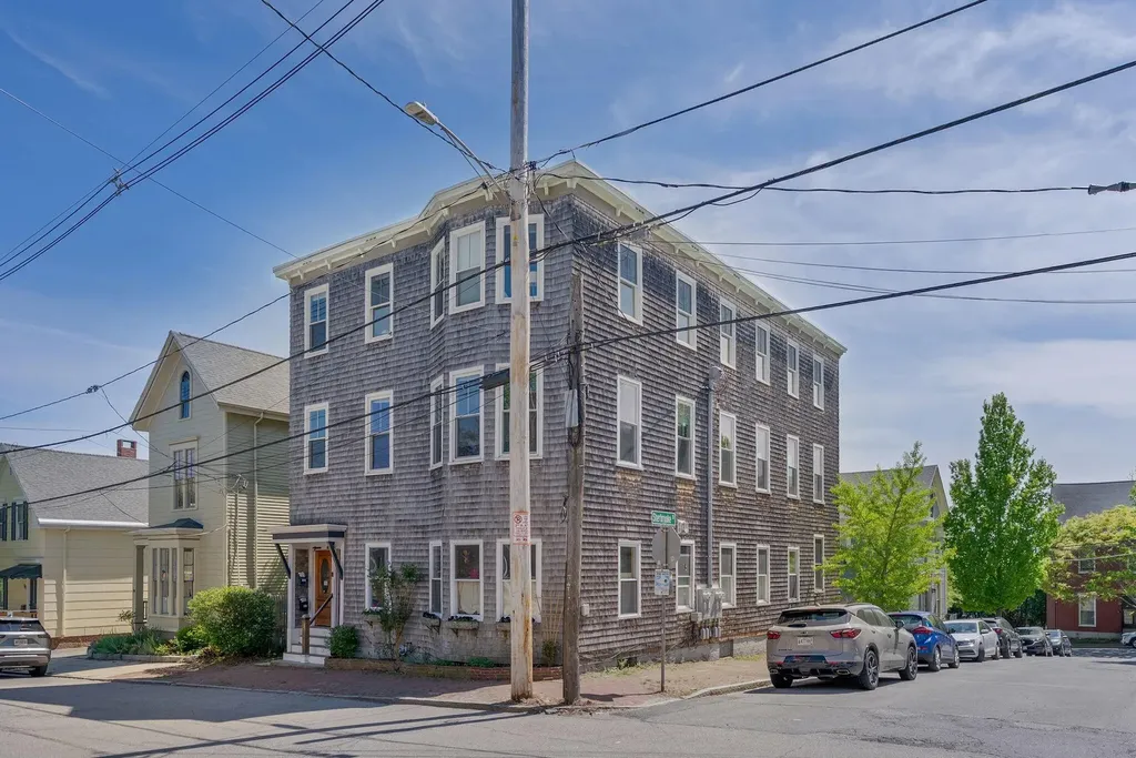 62 St Lawrence Street Portland ME 04101