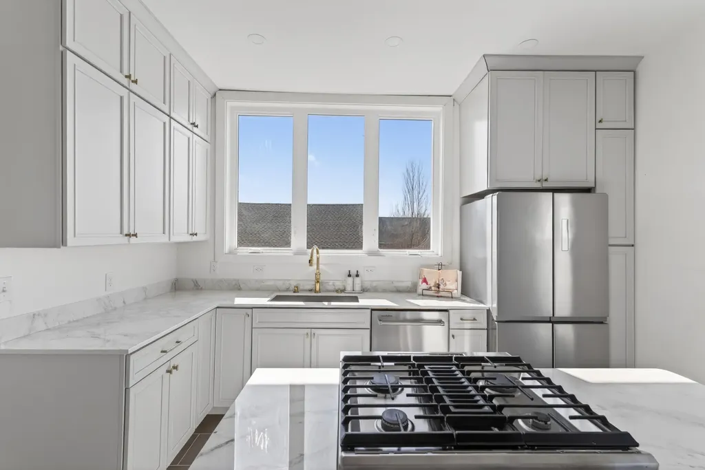 62 St Lawrence Street Portland ME 04101