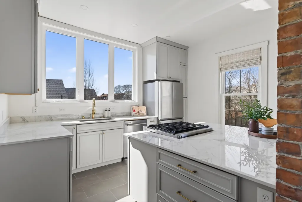 62 St Lawrence Street Portland ME 04101