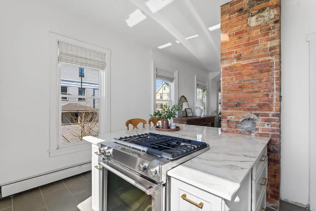 62 St Lawrence Street Portland ME 04101
