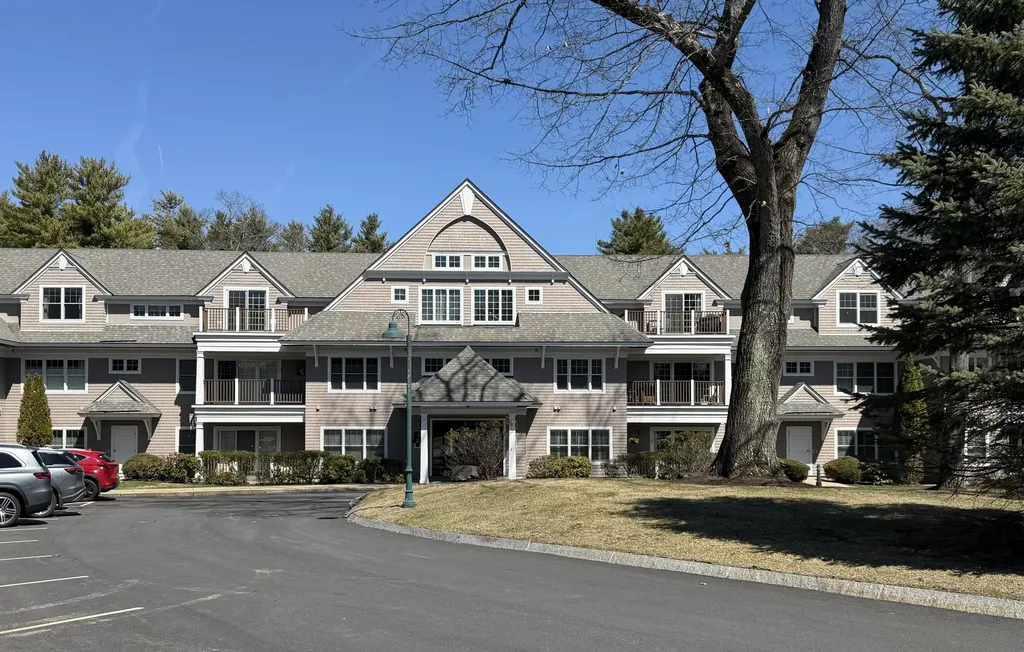 100 Shepard's Cove Road Kittery ME 03904