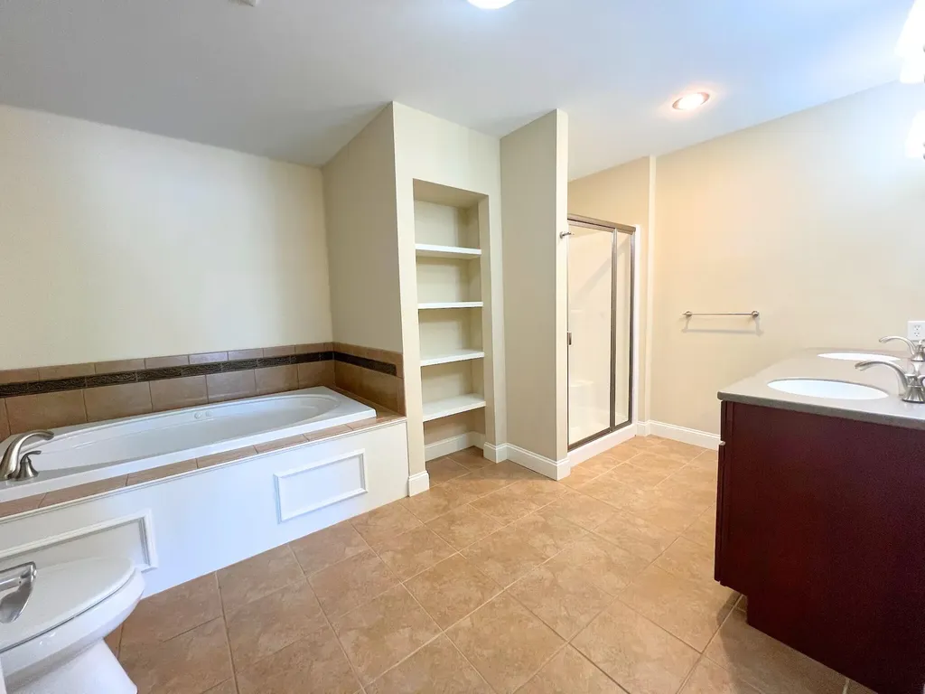 100 Shepard's Cove Road Kittery ME 03904