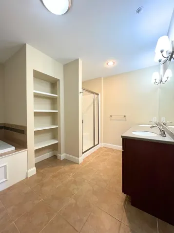 100 Shepard's Cove Road Kittery ME 03904