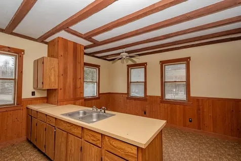 33 Avenue Road Garland ME 04939
