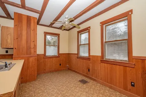 33 Avenue Road Garland ME 04939