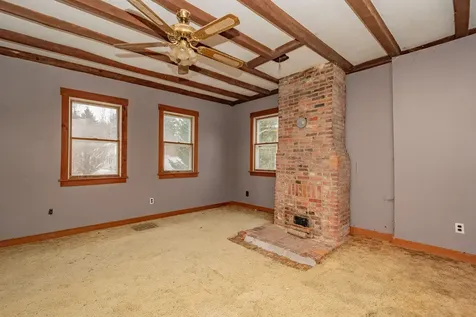 33 Avenue Road Garland ME 04939