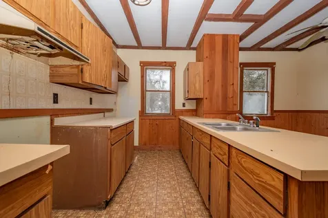 33 Avenue Road Garland ME 04939