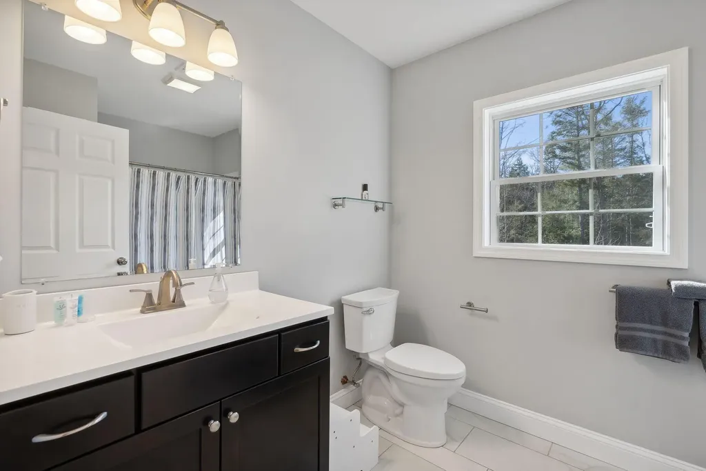 5 Harmony Way Falmouth ME 04105