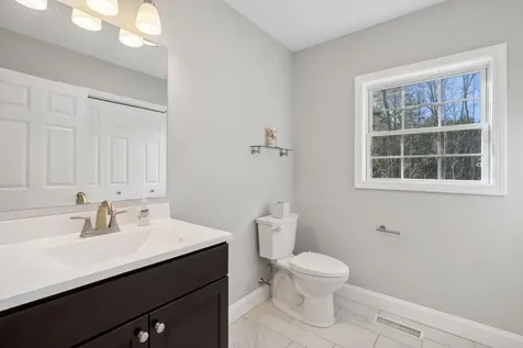 5 Harmony Way Falmouth ME 04105