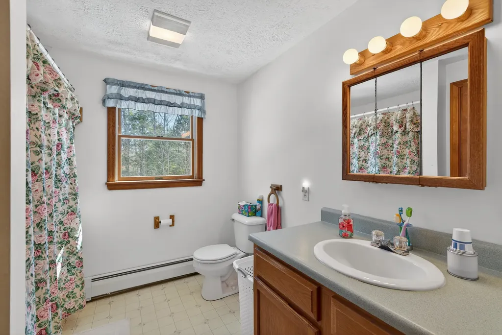 632 Main Street Waterboro ME 04087
