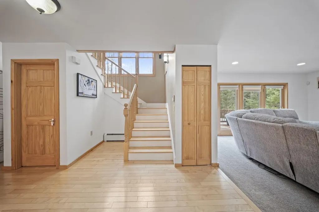 73 Jillian Way Glenburn ME 04401