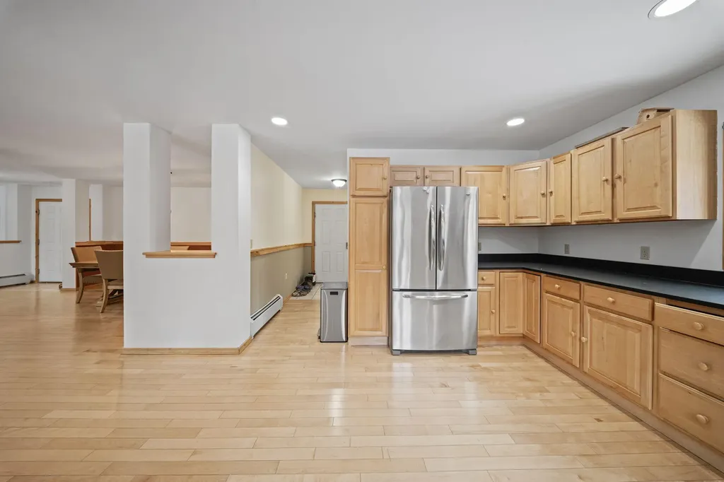 73 Jillian Way Glenburn ME 04401