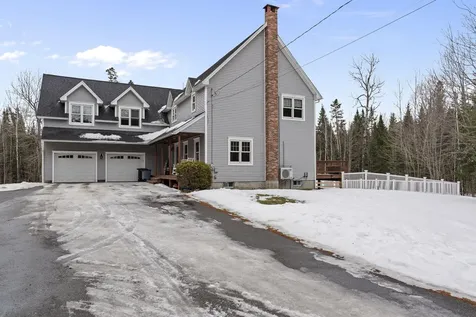 73 Jillian Way Glenburn ME 04401
