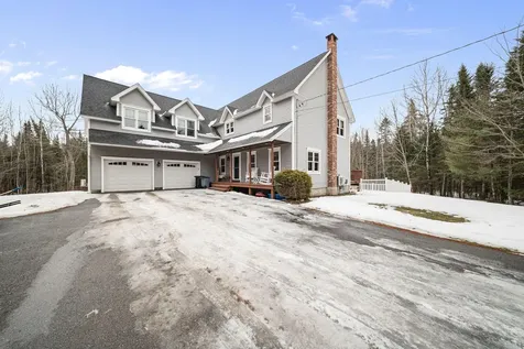 73 Jillian Way Glenburn ME 04401