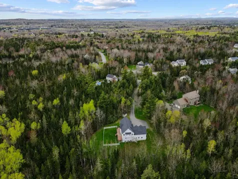 73 Jillian Way Glenburn ME 04401