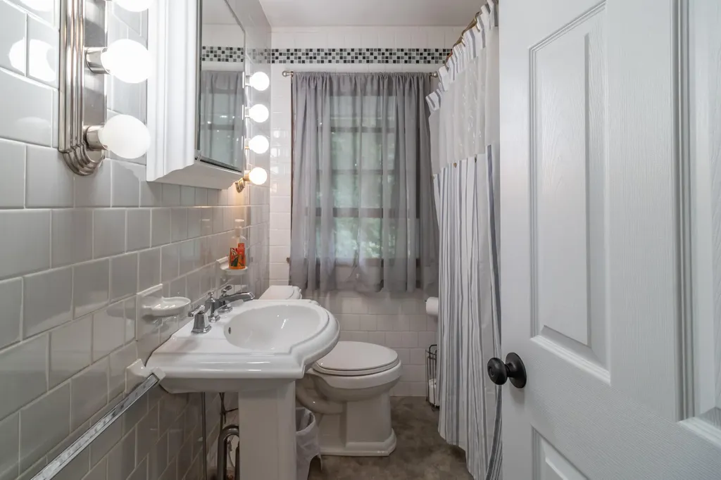 278 Sunset Road Deer Isle ME 04627
