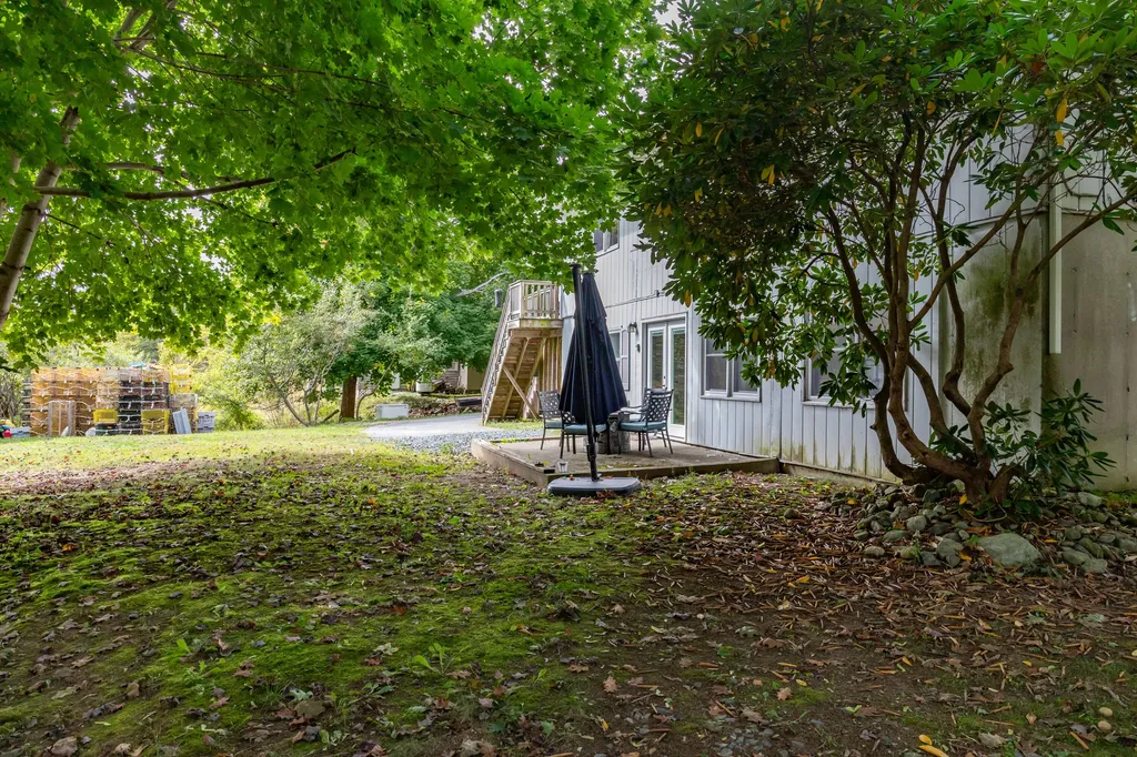 278 Sunset Road Deer Isle ME 04627