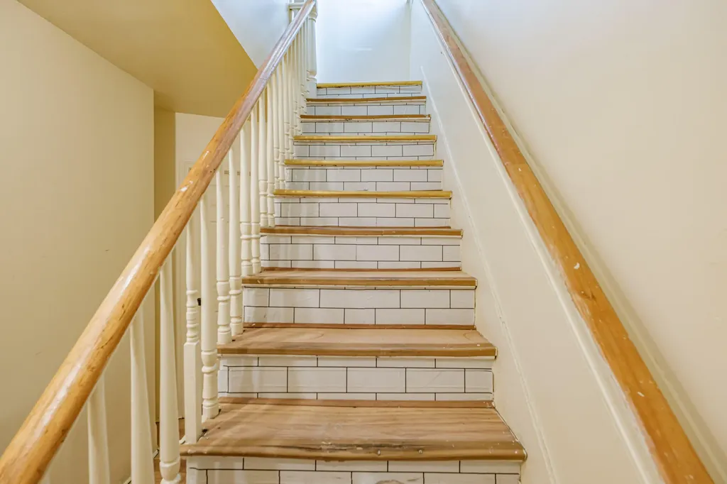 291 Bates Street Lewiston ME 04240