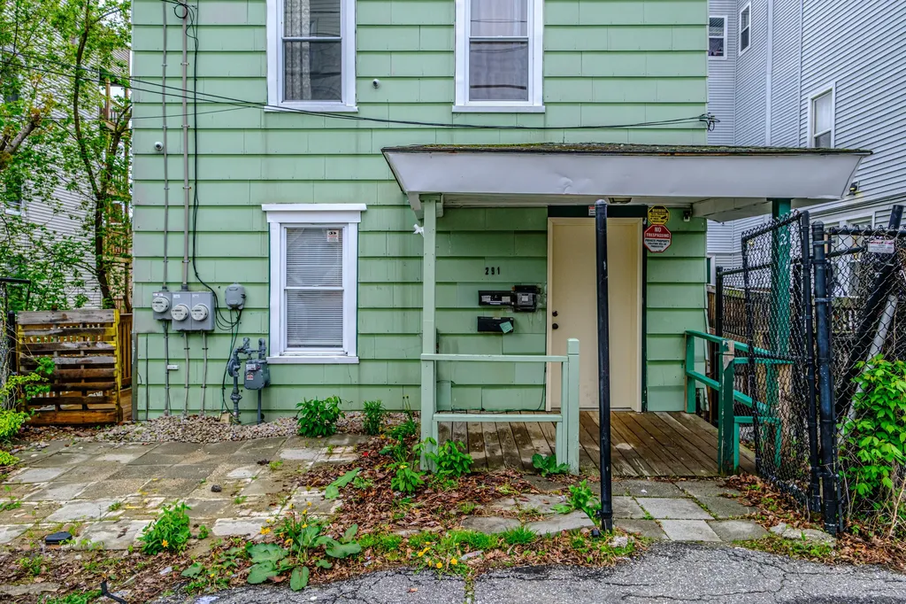 291 Bates Street Lewiston ME 04240
