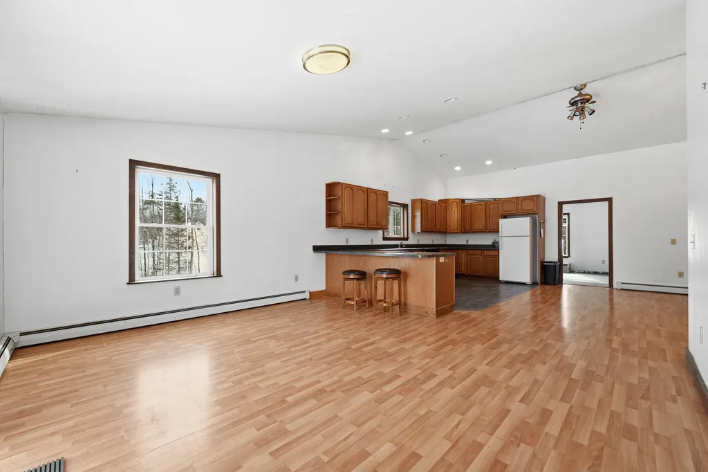 270 Mayall Road Gray ME 04039