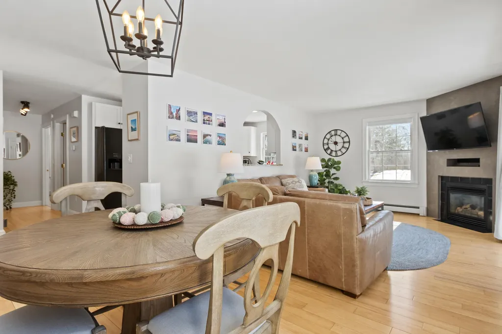 33 Smith Farm Lane Portland ME 04103
