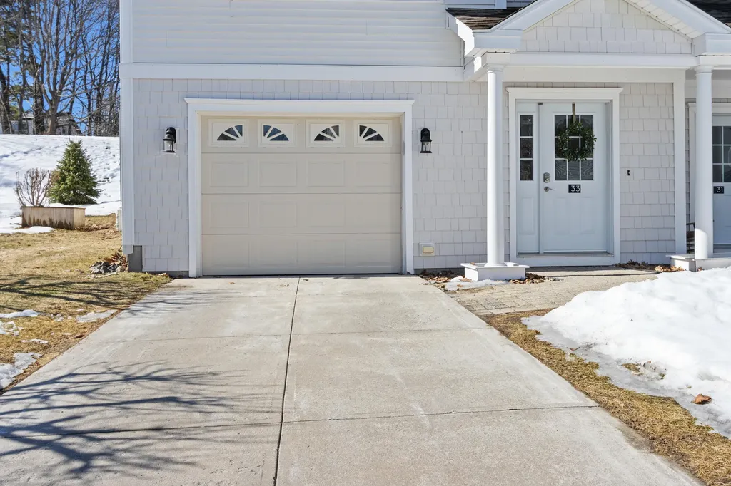 33 Smith Farm Lane Portland ME 04103