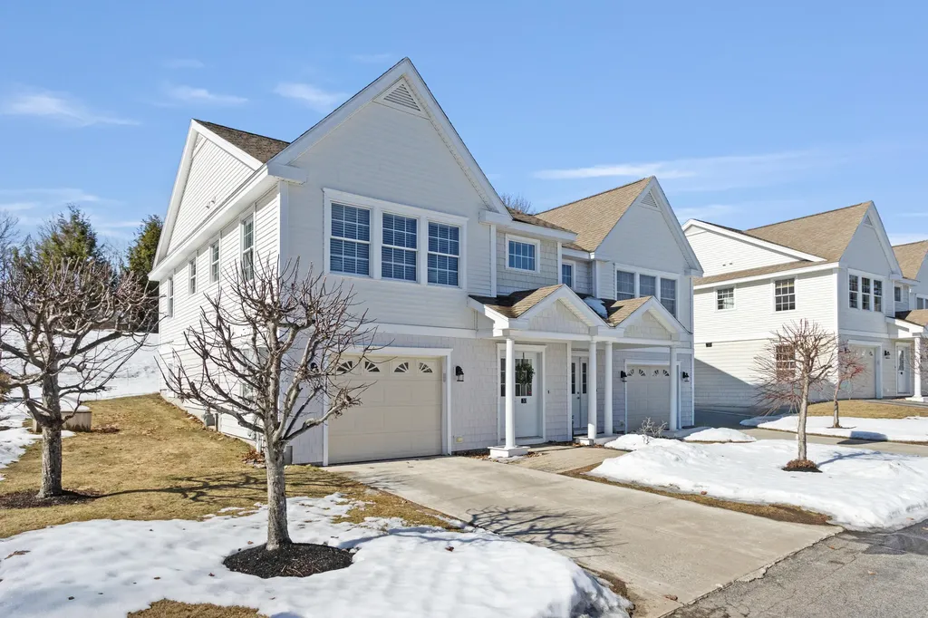 33 Smith Farm Lane Portland ME 04103