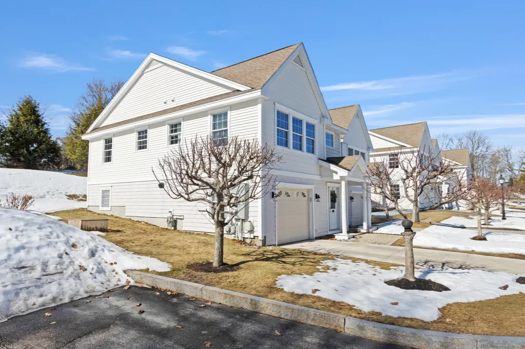33 Smith Farm Lane Portland ME 04103