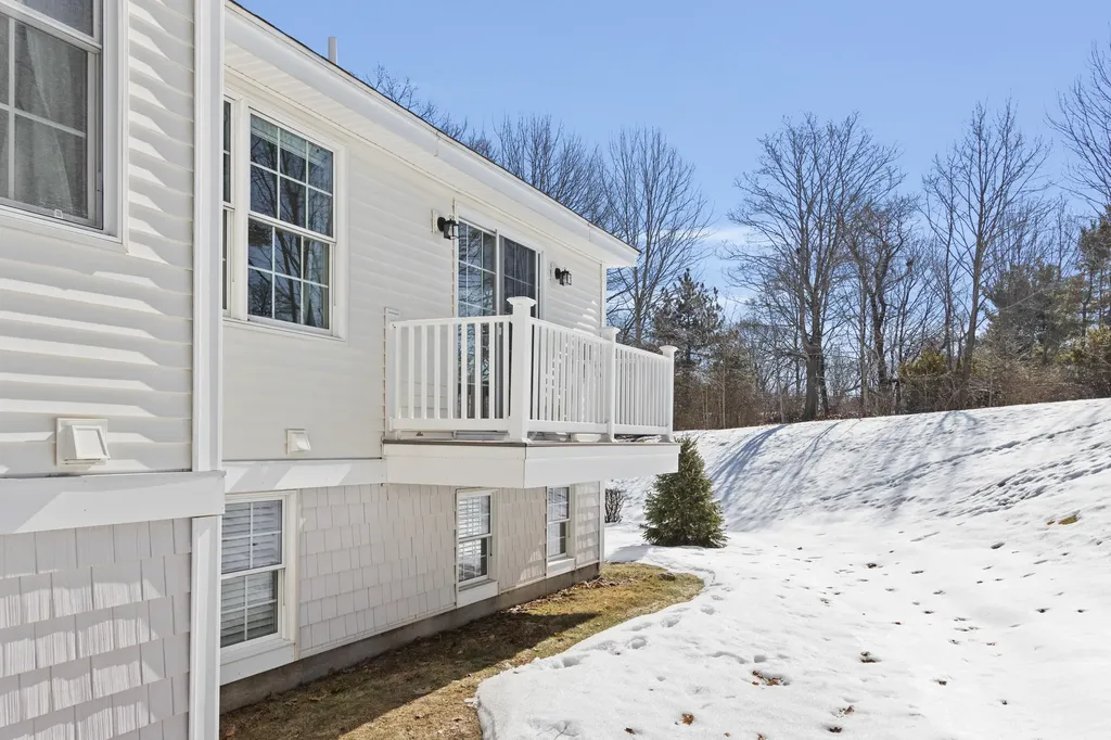 33 Smith Farm Lane Portland ME 04103