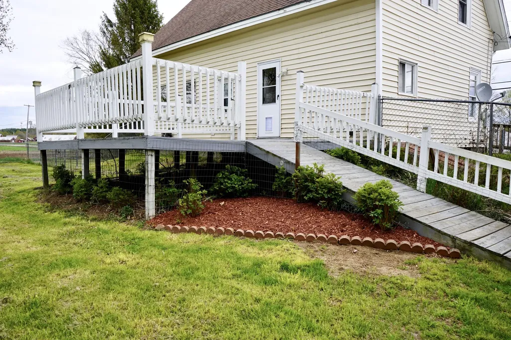 69 Smithfield Road Norridgewock ME 04957