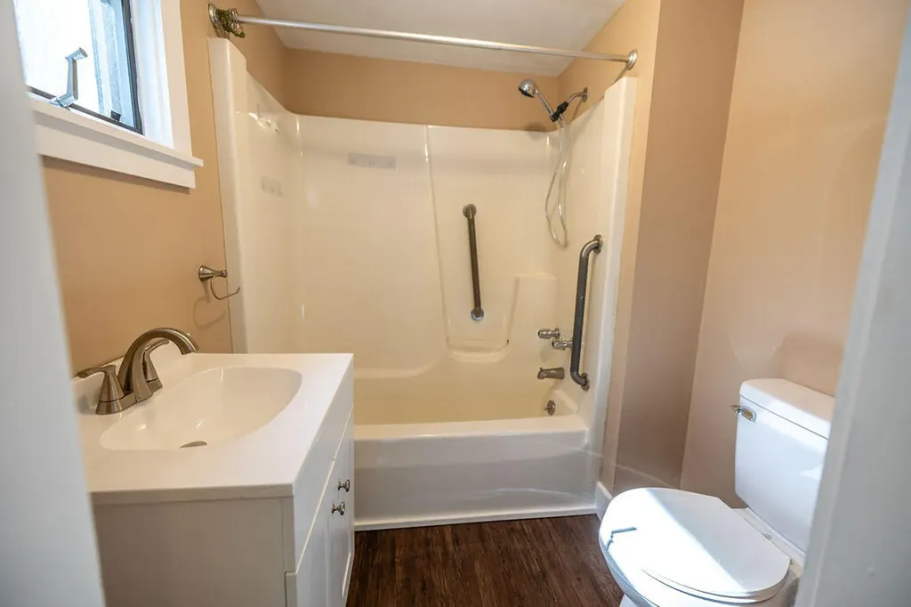 116 High Street Bath ME 04530