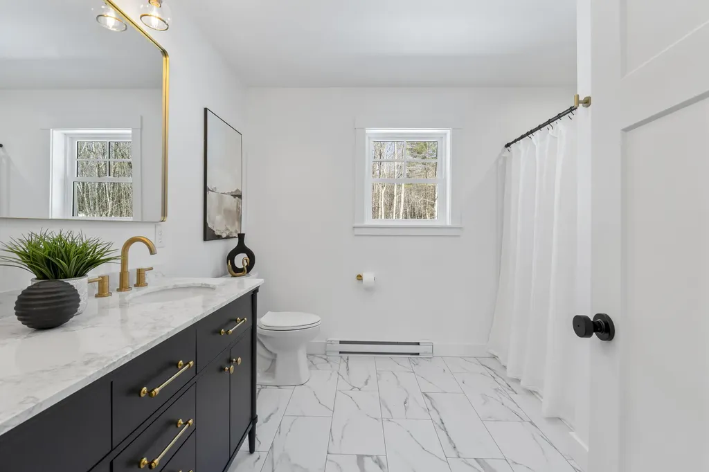 33 Riley Ridge Lane Litchfield ME 04350