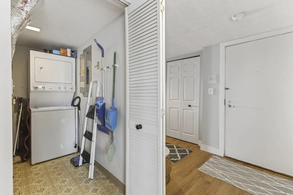31 E Grand Avenue Old Orchard Beach ME 04064