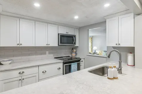 31 E Grand Avenue Old Orchard Beach ME 04064