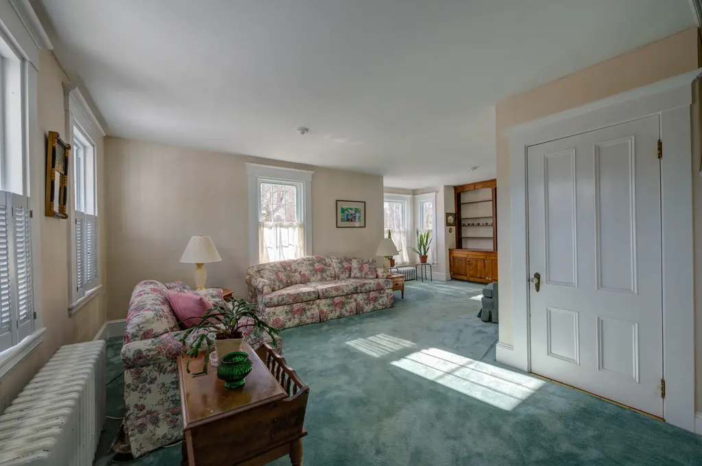 79 Ferry Road Saco ME 04072