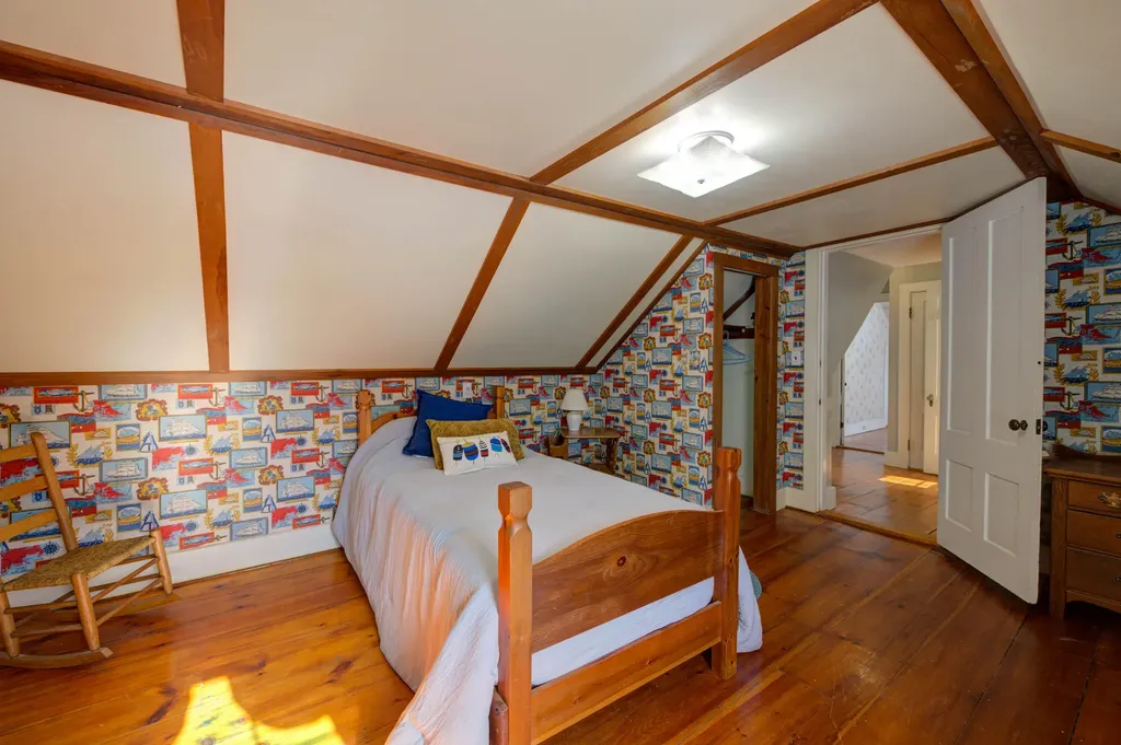 79 Ferry Road Saco ME 04072