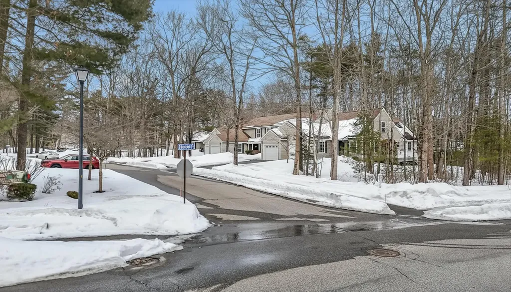 3 Kensington Drive Kennebunk ME 04043