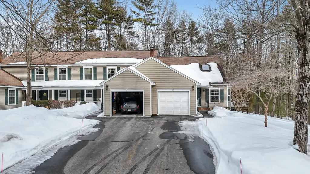 3 Kensington Drive Kennebunk ME 04043
