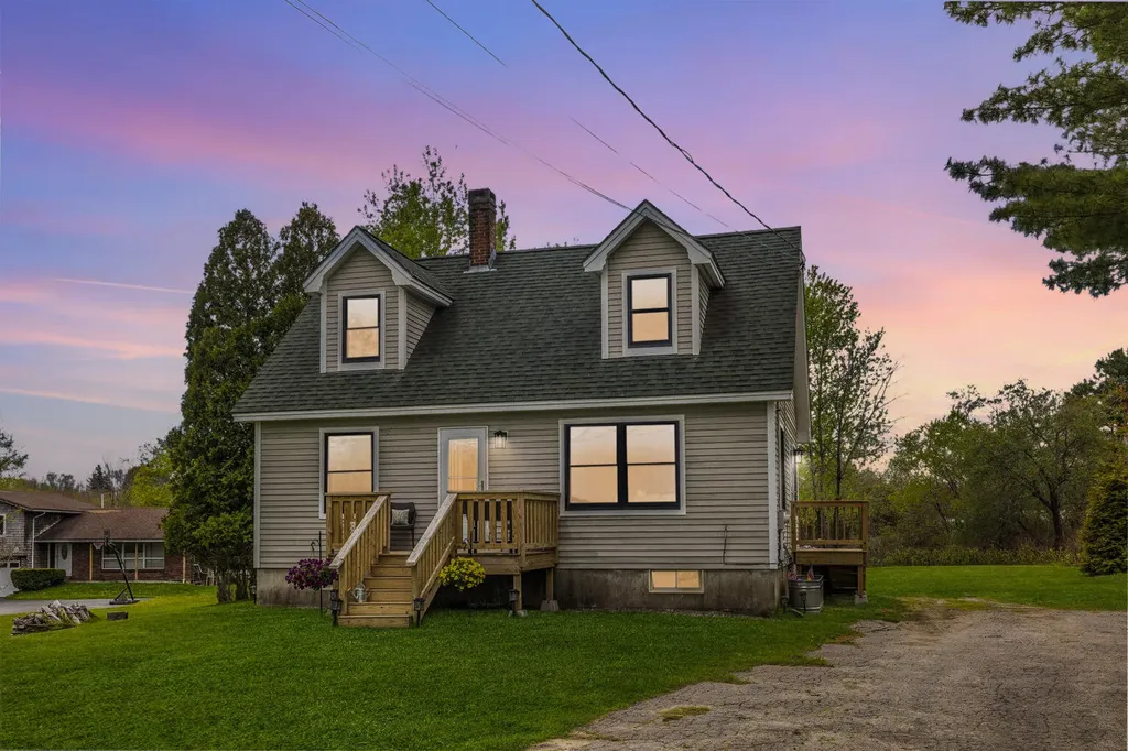 185 Ingraham Drive Owls Head ME 04854