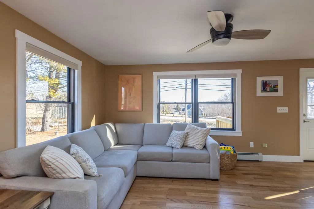 185 Ingraham Drive Owls Head ME 04854