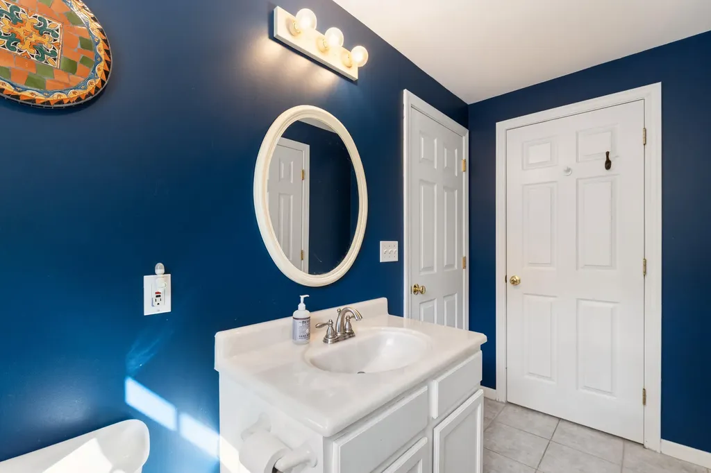 420 Gray Road Falmouth ME 04105