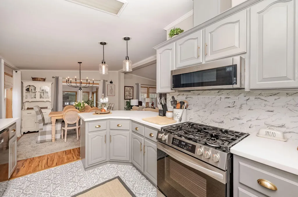 3 Windsor Drive Alfred ME 04002